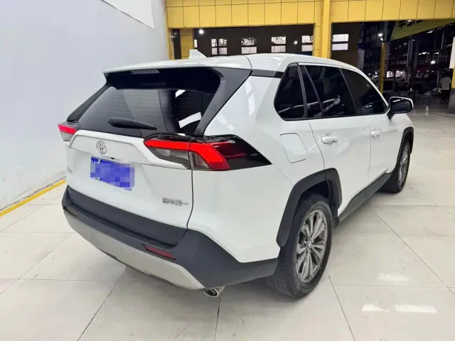 Toyota RAV4 Rongfang 2024 2.0L CVT FWD Style Edition — Фото автомобиля 7