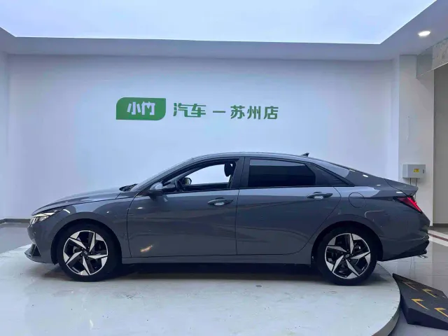 Hyundai Elantra — Фото автомобиля 6