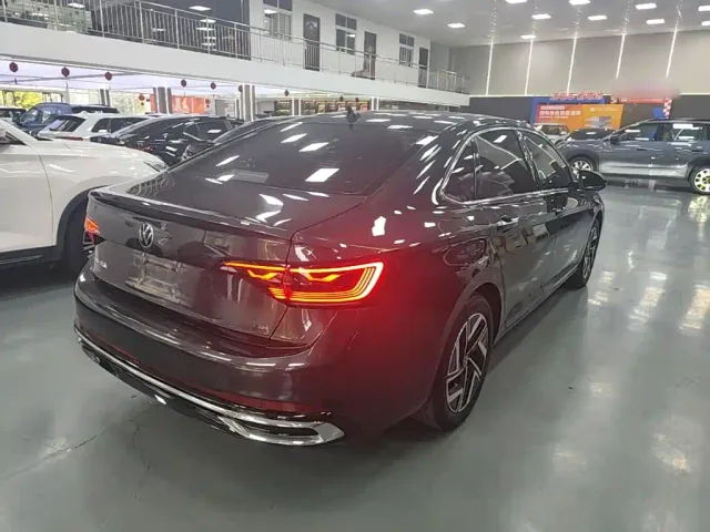 Volkswagen Sagitar — Фото автомобиля 6