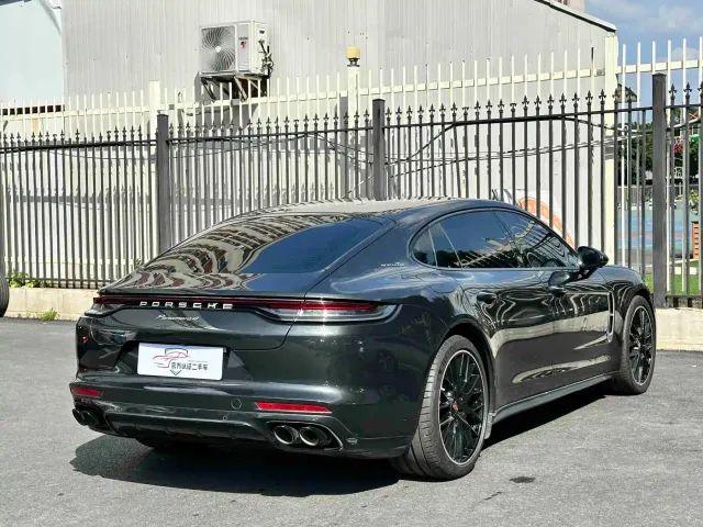 Porsche Panamera — Фото автомобиля 17