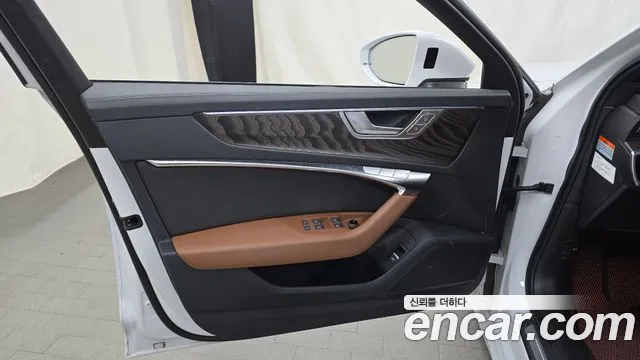 Audi A6 C8 — Фото автомобиля 13