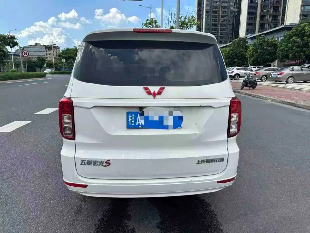 Wuling Motors Wuling Hongguang 2021 1.5L Facelift S Comfort Electric Power Steering LAR — Фото автомобиля 9