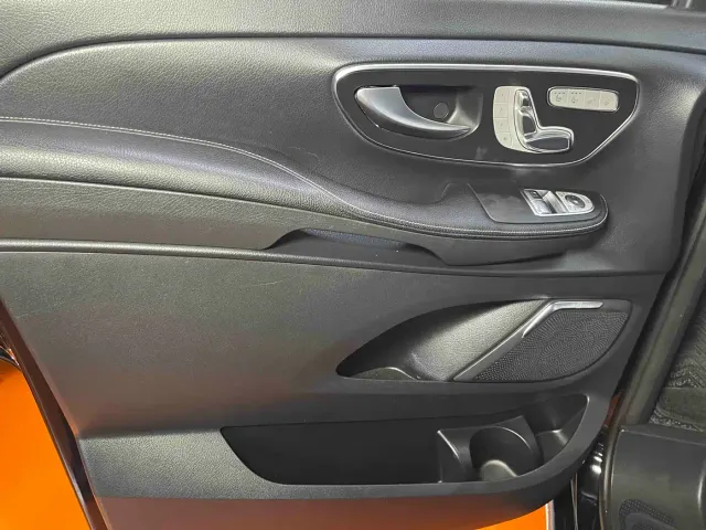 Mercedes-Benz V-Class — Фото автомобиля 7
