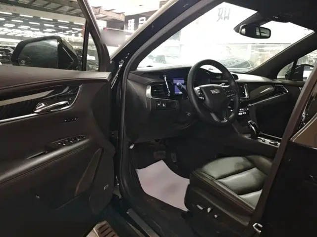Cadillac XT6 — Фото автомобиля 15