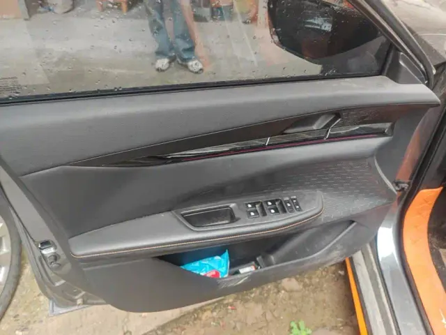 Changan Changan UNI-V 2024 1.5T Deluxe Sport — Фото автомобиля 7