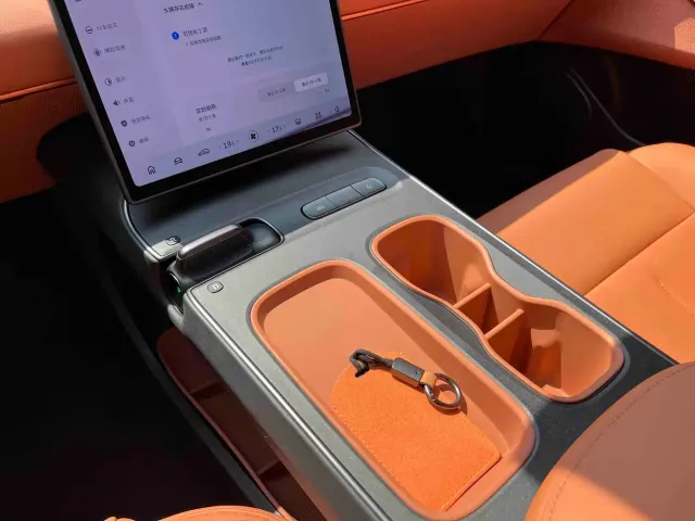 Nio ET5 Touring — Фото автомобиля 17
