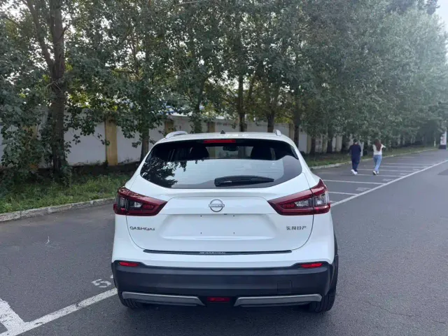 Nissan Qashqai — Фото автомобиля 5