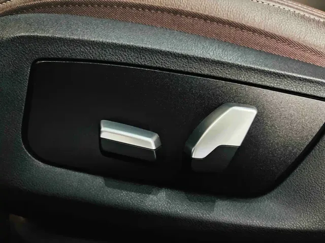 BMW 5 Series — Фото автомобиля 14