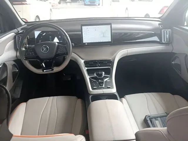 BYD Song Pro — Фото автомобиля 9