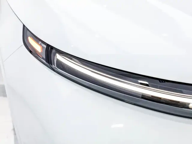 Li Auto L7 — Фото автомобиля 18