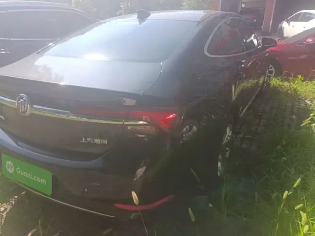 Buick LaCrosse — Фото автомобиля 6
