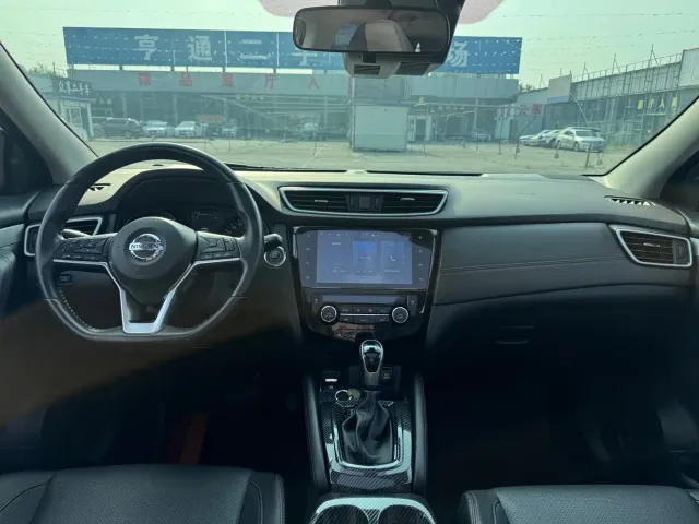 Nissan Qashqai — Фото автомобиля 15