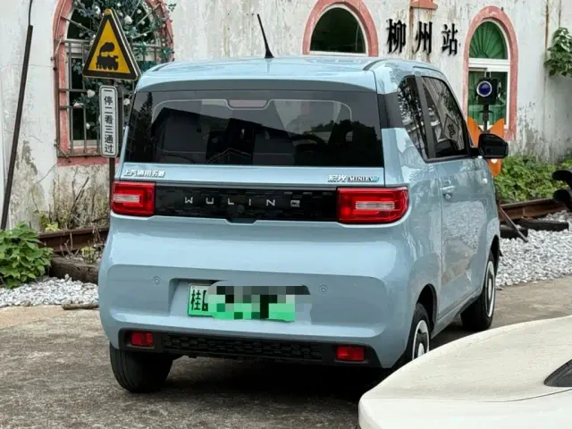 Wuling Hongguang Mini EV — Фото автомобиля 8