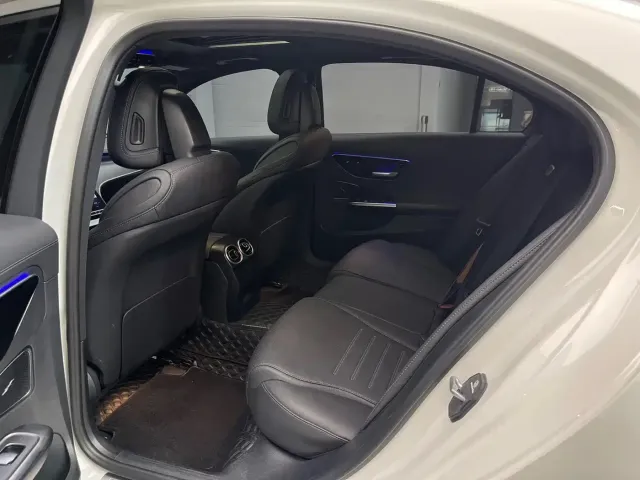 Mercedes-Benz Mercedes-Benz C-Class 2022 C 200 L Sport Version — Фото автомобиля 13