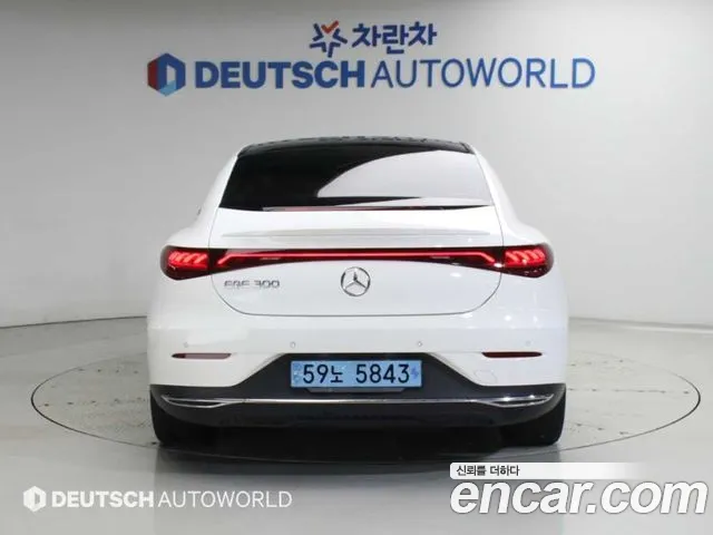 Mercedes-Benz EQE V295 — Фото автомобиля 4