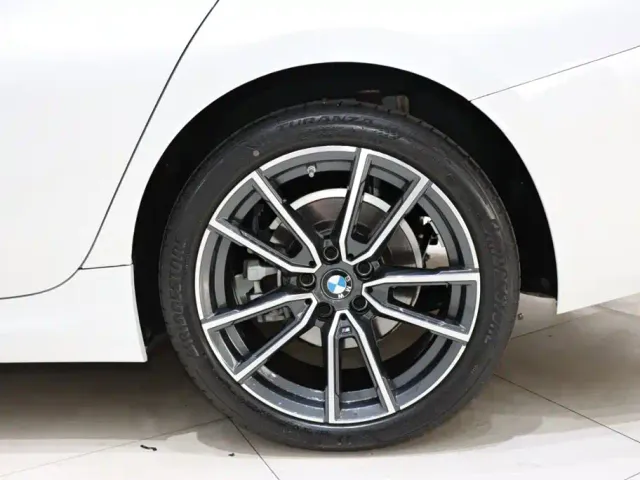 BMW 3 Series — Фото автомобиля 20