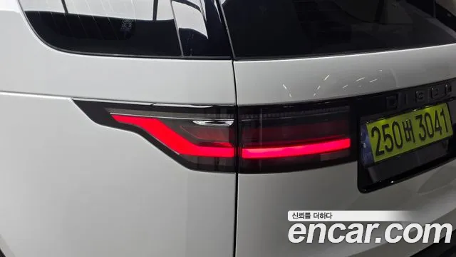 Land Rover Discovery — Фото автомобиля 8
