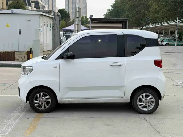Wuling Hongguang Mini EV — Фото автомобиля 3