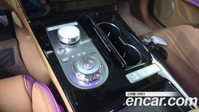 Genesis G80 Бензин 2.5 турбо AWD — Фото автомобиля 9
