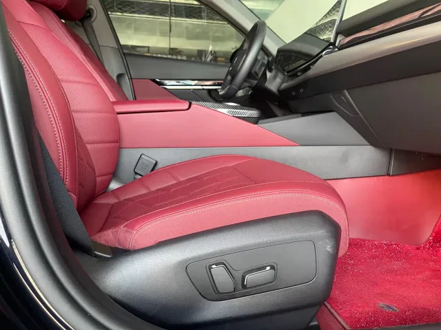 BMW 5 Series — Фото автомобиля 27