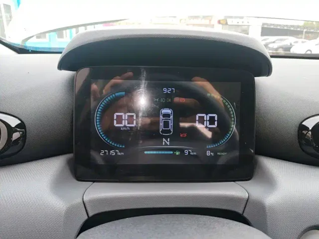 Leapmotor T03 — Фото автомобиля 11