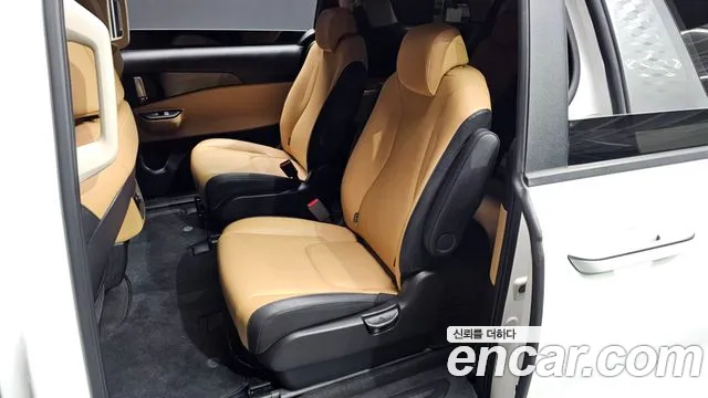 Kia Canival Carnival 4 поколение 9 мест Prestige — Фото автомобиля 12