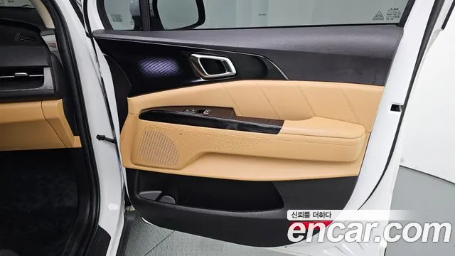 Kia Canival Carnival 4 поколение 7 мест Signature — Фото автомобиля 24