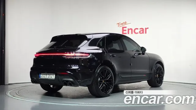 Porsche Macan — Фото автомобиля 2