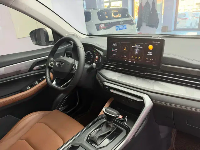 Geely Vision X6 — Фото автомобиля 19