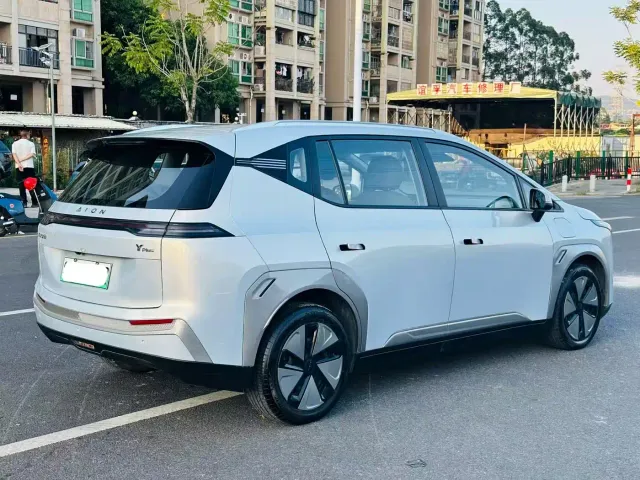 GAC Aion Y — Фото автомобиля 3