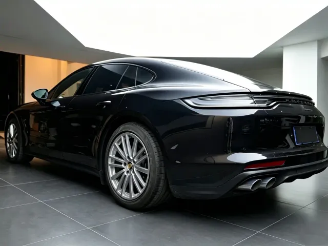 Porsche Panamera — Фото автомобиля 6