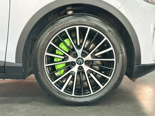 Leapmotor C11 — Фото автомобиля 15