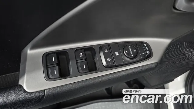 Kia Niro Niro Plus Air — Фото автомобиля 19