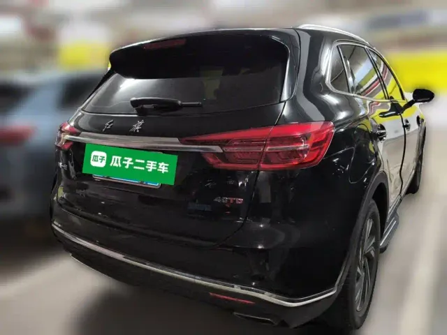 Hongqi HS5 — Фото автомобиля 4