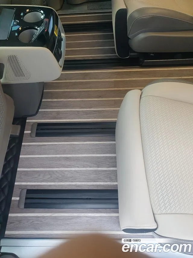 Kia Canival Carnival 4 поколение Бензин 9 мест Hi-Limousine — Фото автомобиля 12