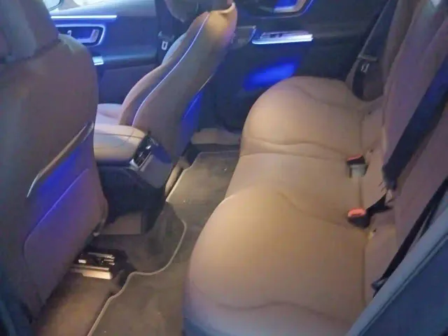 Mercedes-Benz EQE SUV — Фото автомобиля 10