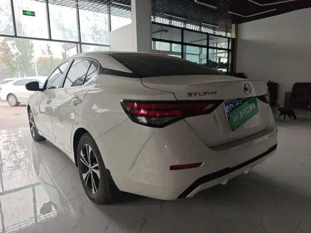 Nissan Sylphy — Фото автомобиля 4