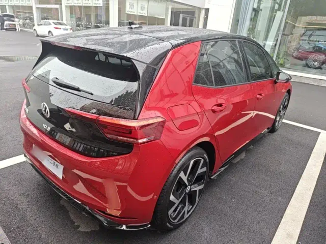 Volkswagen ID.3 — Фото автомобиля 6