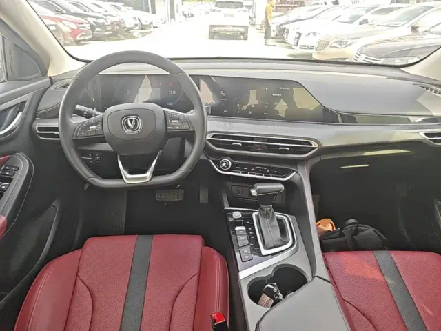 Changan Eado — Фото автомобиля 9