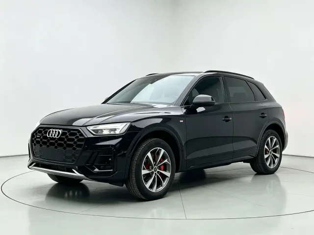 Фотография автомобиля — Audi Q5L