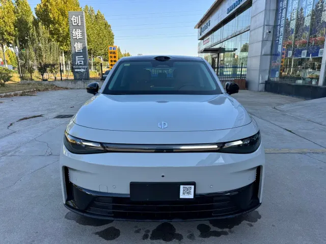 Leapmotor C10 — Фото автомобиля 2