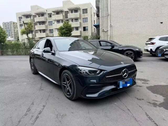 Mercedes-Benz C-Class — Фото автомобиля 3