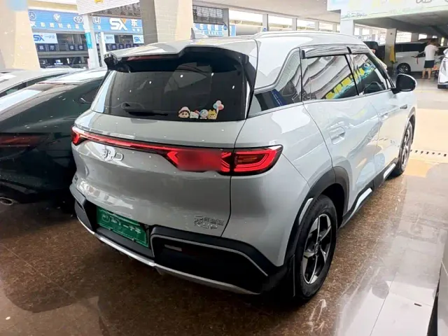 BYD Yuan UP — Фото автомобиля 6