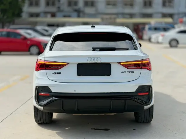 Audi Q3 Sportback — Фото автомобиля 6