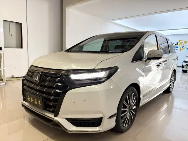 Фотография автомобиля — Honda Elysion