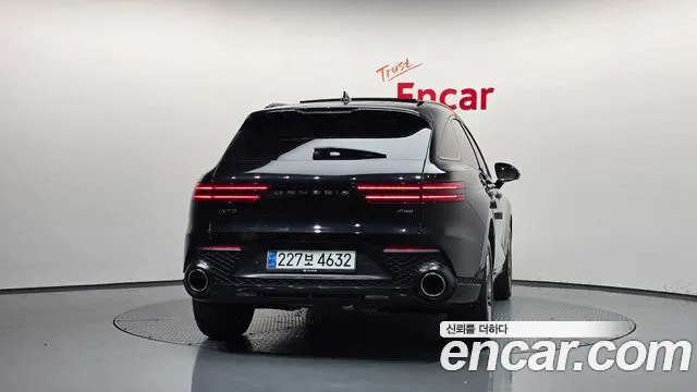 Genesis GV70 — Фото автомобиля 4