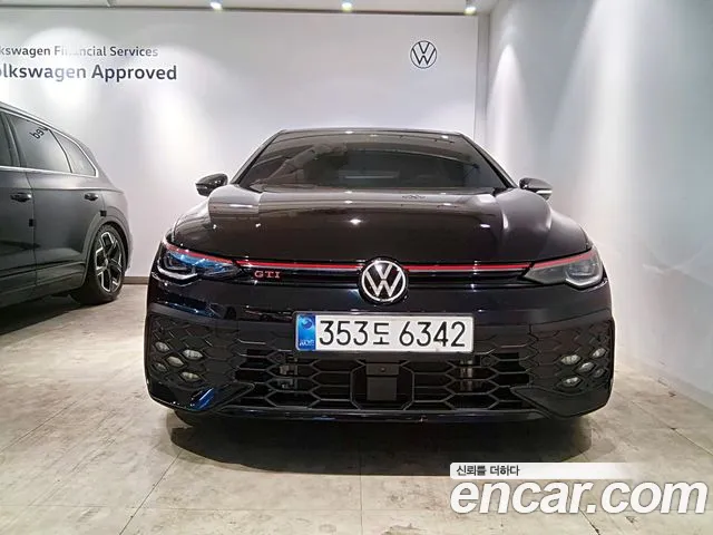 Volkswagen Golf Generation 8 — Фото автомобиля 3