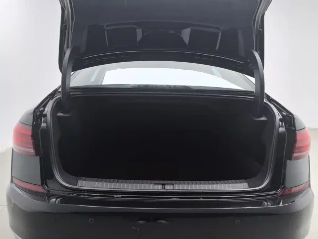 Volkswagen Passat — Фото автомобиля 16