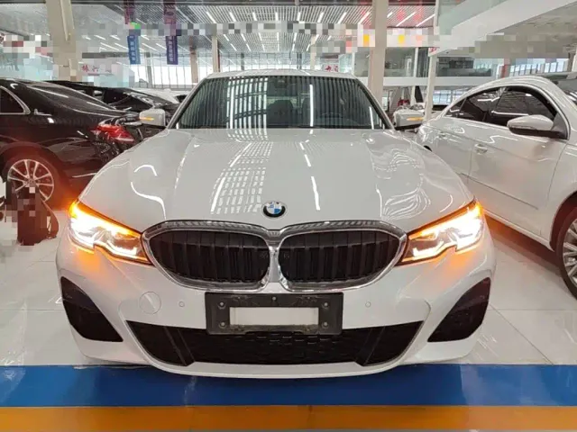 BMW 3 Series — Фото автомобиля 2