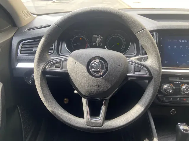 Škoda Kamiq 2023 Facelift 1.5L Auto Comfort Edition — Фото автомобиля 7